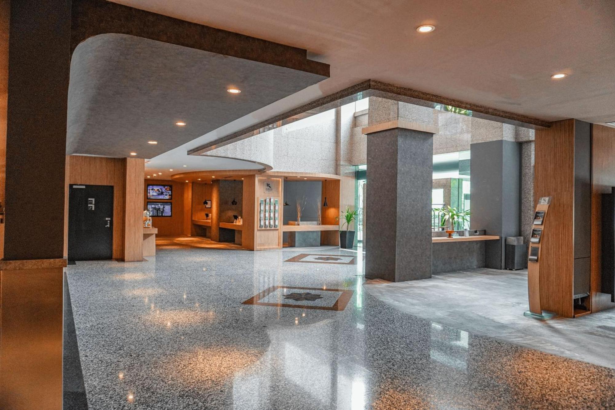 Hotel Kimaya Slipi Jakarta By Harris Zewnętrze zdjęcie