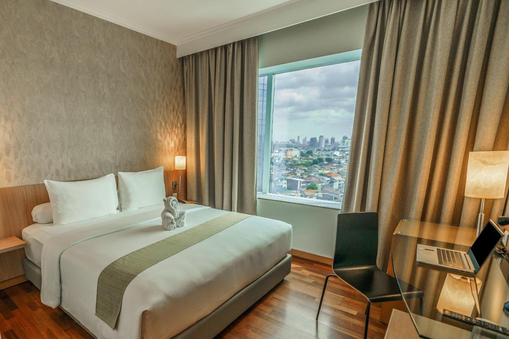 Hotel Kimaya Slipi Jakarta By Harris Zewnętrze zdjęcie